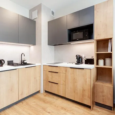 Apartment Apartly- Calm Riverside With Balcony, Free Parking
