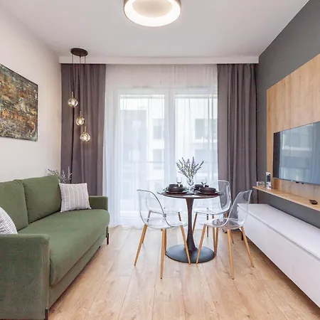 Apartly- Calm Riverside With Balcony, Free Parking * Szczecin