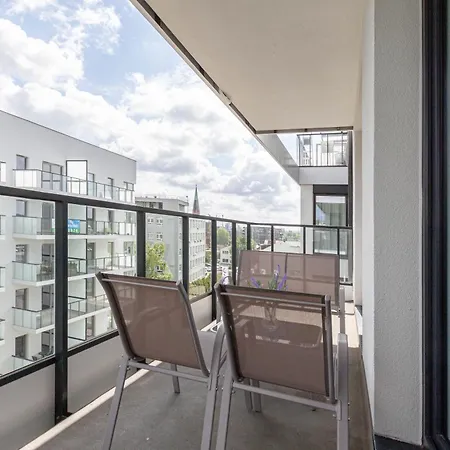 Apartment Apartly- Calm Riverside With Balcony, Free Parking